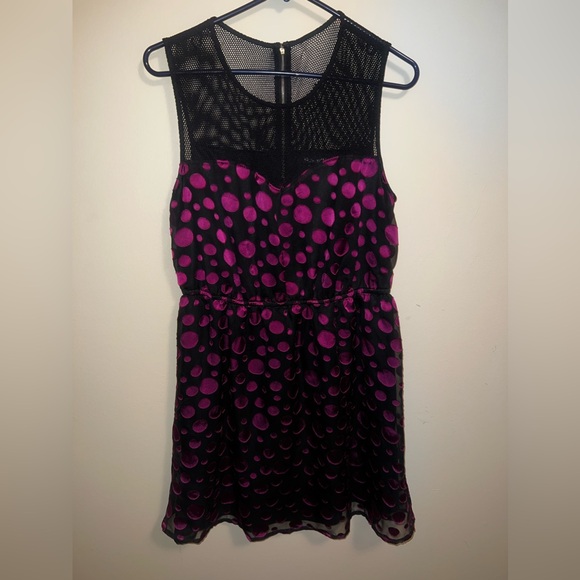 Polka Dot Dress - Picture 4 of 6